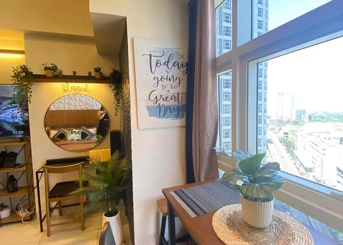 Twin Oaks Near Mrt Shaw, Megamall, Shangri-la Plaza Apartment *